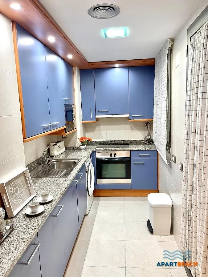 Apartbeach Maldivas III A Vista Piscina Jardin Y Parking La Pineda