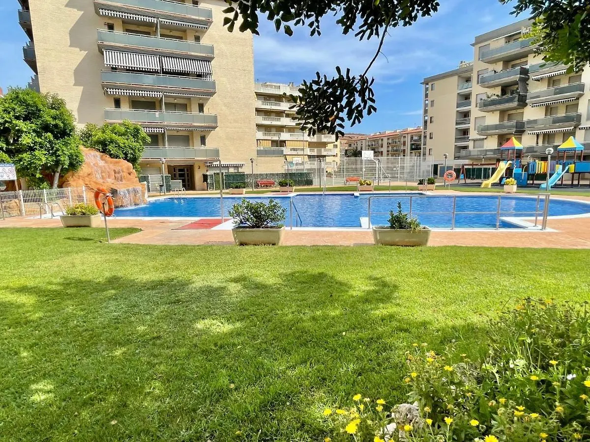 Apartbeach Maldivas III A Vista Piscina Jardin Y Parking La Pineda Spain